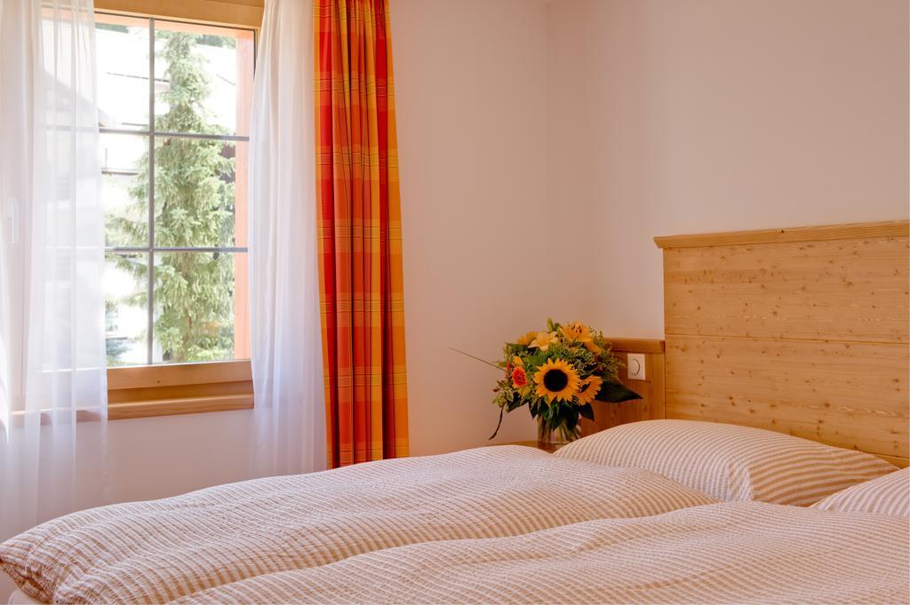 Jaegerhof Serviced Apartements Церматт Екстер'єр фото