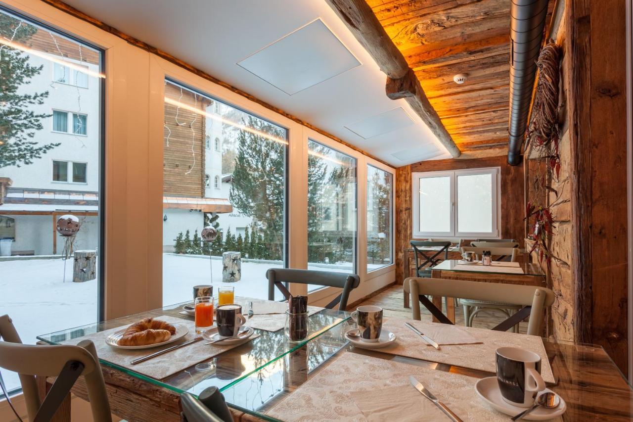 Jaegerhof Serviced Apartements Церматт Екстер'єр фото